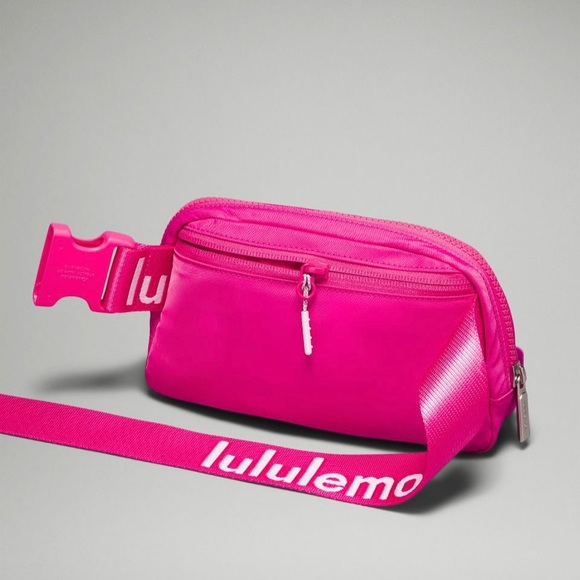 ***LAST ONE!!!**LULULEMON 1L EVERYWHERE BELT BAG IN SONIC PINK/WHITE - Picture 3 of 10